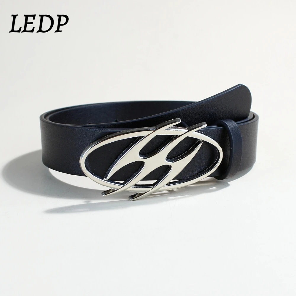 

1pc Designer Unisex Belt Y2K Punk Style Luxury High Quality Metal Logo Waist Belt for Men Women Black Leather Fashion Streetwear