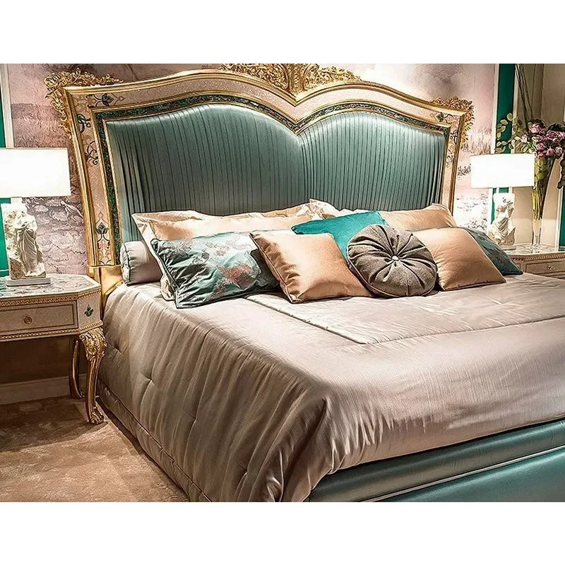 Princess bed European luxury villa master bedroom gold foil carved solid wood double bed