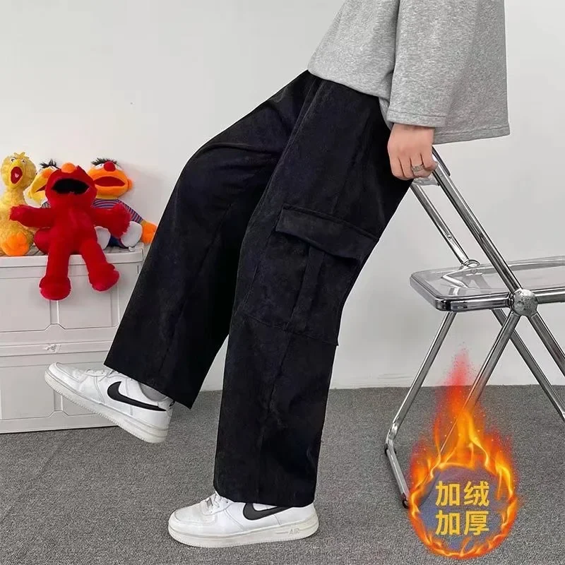 السراويل البضائع الرجالية سروال قصير زائد المخملية خمر عادية النمط الياباني جيوب بسيطة باردة الموضة العصرية Hombre أنيق فضفاض شيك