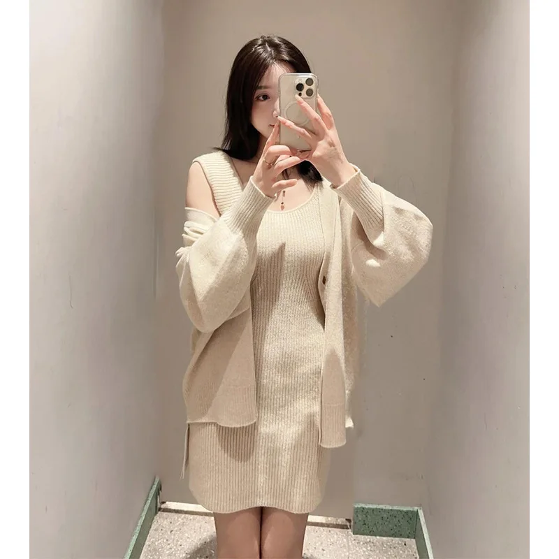 2025 Spring Summer New V-neck Knitted Cardigan Camisole Dress Women Two Piece Sets All-match Elegant Casual Top Suit Japan