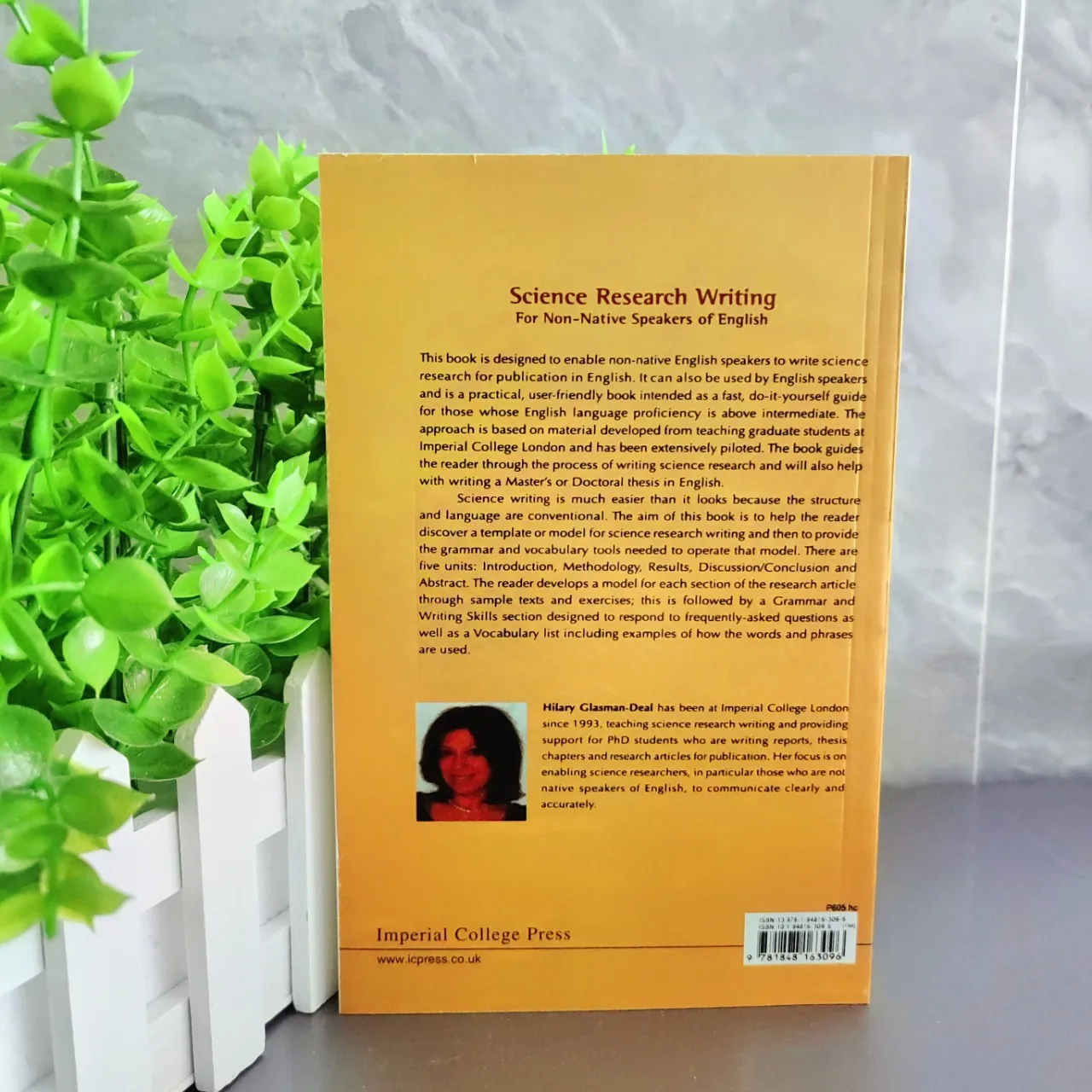 Scientific Research Writing Guide: A Comprehensive Tutorial Designed for Non English Native Speakers