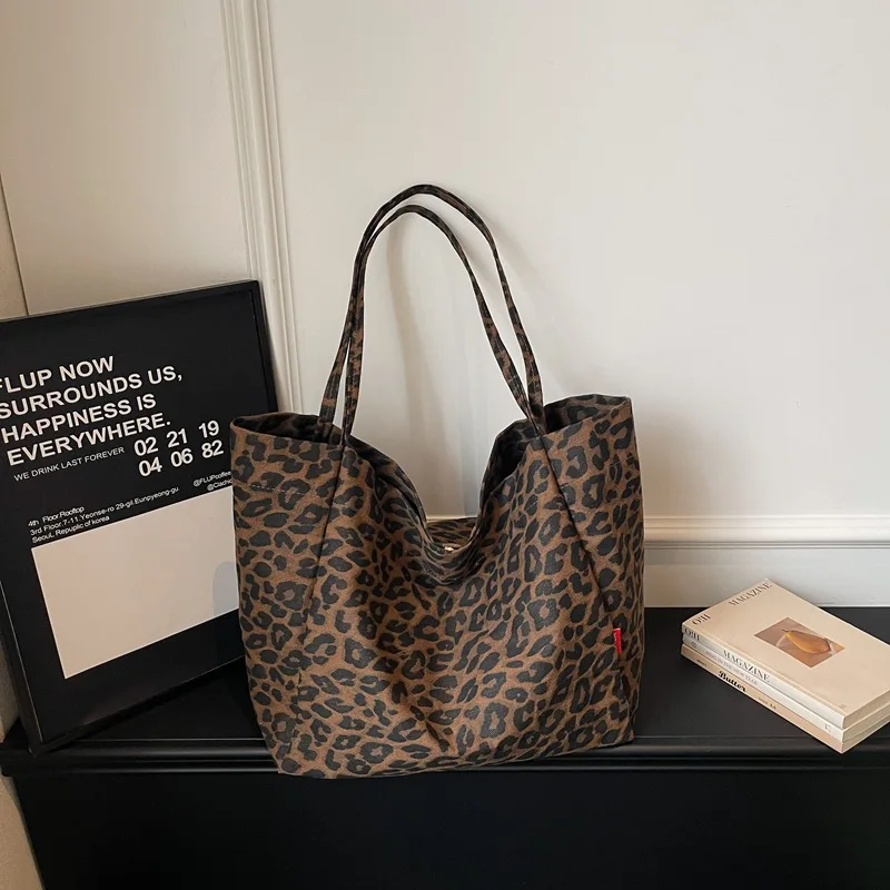 

New Korean Style Leopard Print Tote Bag Women Large Capacity Casual and Simple Shoulder Bag Fashion and Versatile Canvas Bag