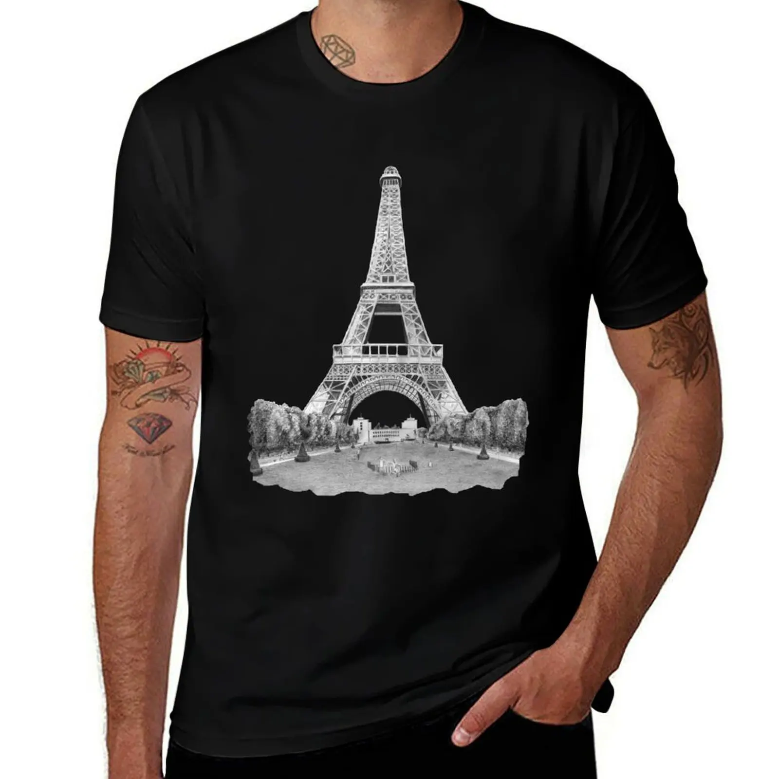 

Eiffel Tower T-Shirt Simple Graphic Design T-Shirt