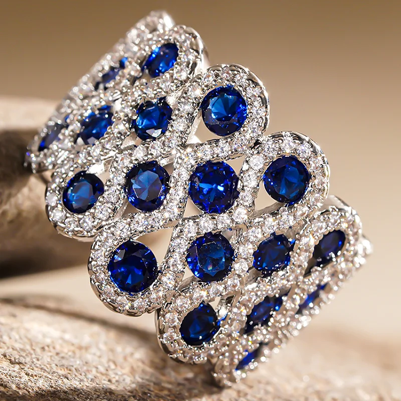 Huitan Damen-Ringe mit einzigartigem Design für Hochzeit, Party, Verlobung, trendige, elegante Accessoires, eingelegter, glänzender blau/weißer CZ-Schmuck