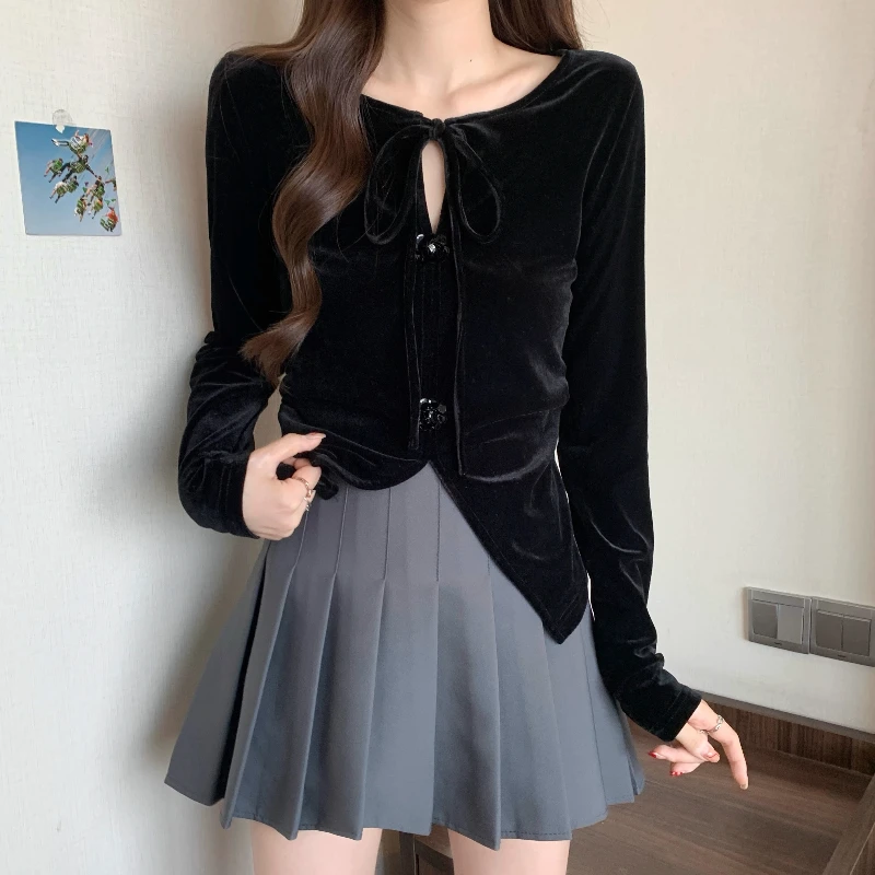 Spring Fall Women Designer Full Sleeve Slim Velvet Top Shirt , Woman European Style Casual Flower Appliques Velour Tops Shirts