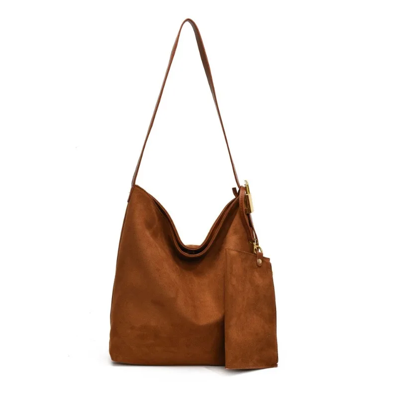 Bolso de mujer de gran capacidad 2024 nuevo Otoño e Invierno bandolera de hombro Retro bolso de cubo Casual y Popular