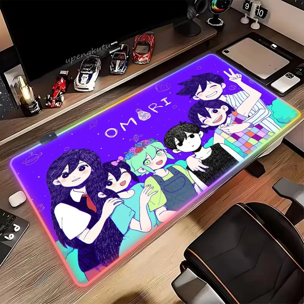 

Популярный коврик для мыши O_omori RGB для видеоигр, светодиодный большой коврик для геймерской мыши, светящийся милый коврик Kawaii, высококачественный коврик для клавиатуры для киберспорта