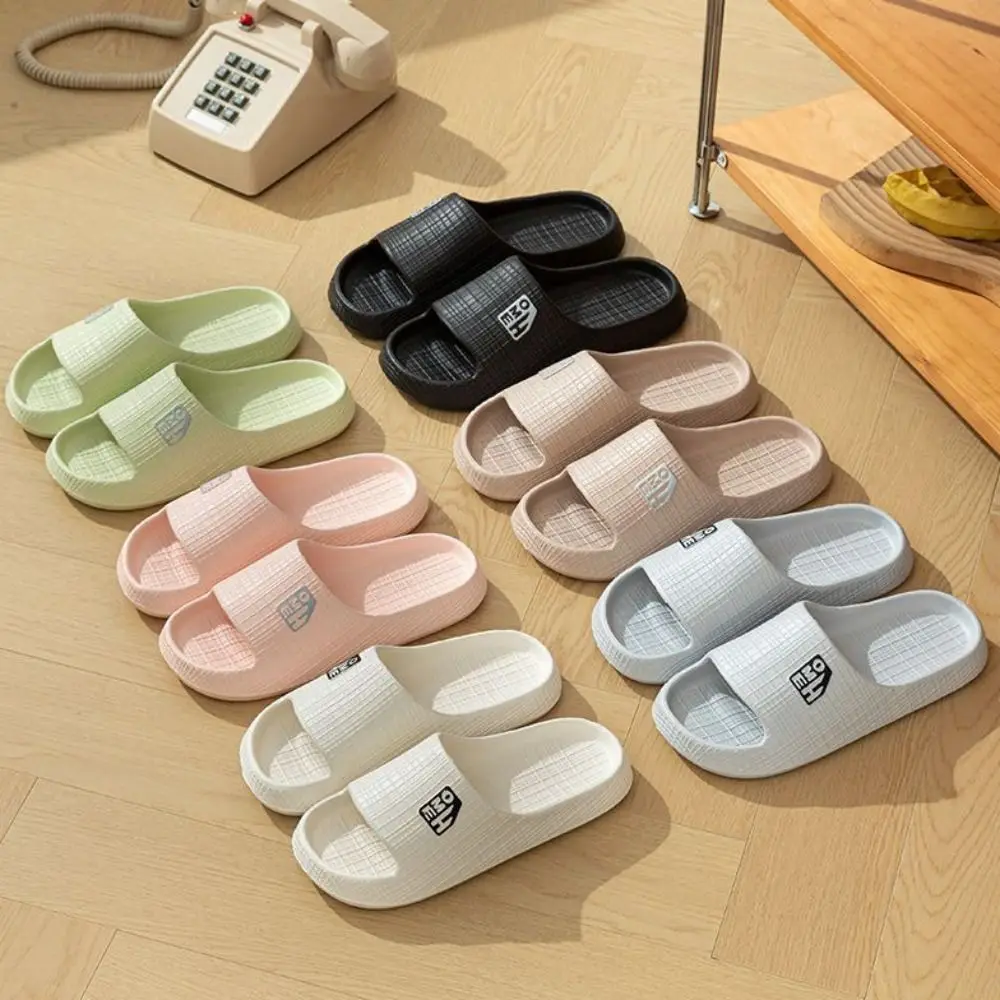 

Casual Candy Color Thick Platform Slippers Anti Slip Beach Shoes Slide Sandals Women EVA Soft Sole Slippers for Men Women/Men