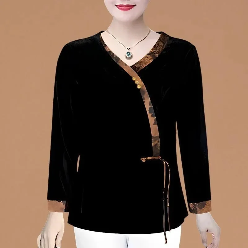 Retro Ladies High-end V-neck Short T-shirt Spring Women Large Size 6XL Patchwork Tops Autumn Female Fashion Golden Velvet Tees