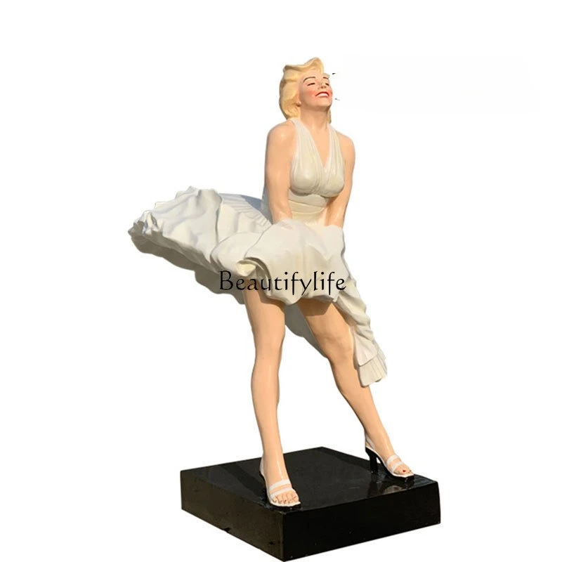 

painted model figure sculpture outdoor square shopping mall park landscape floor ornament