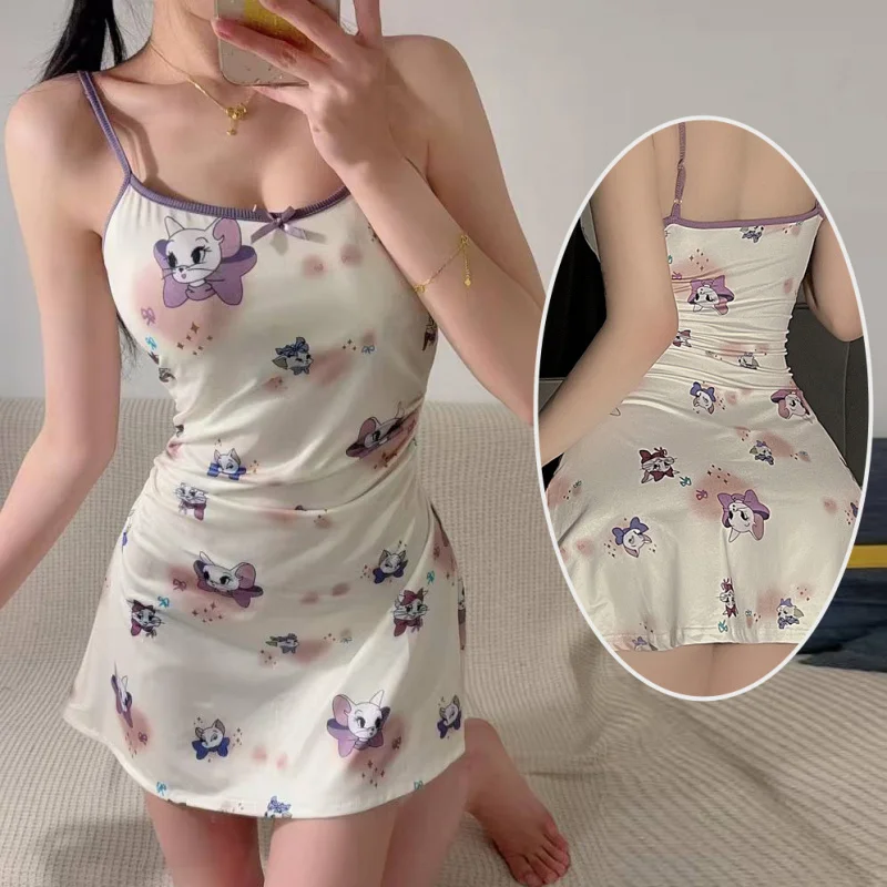 

Cute Underwear strapless nightgown with built-in support for breasts. Women's summer sleeveless tight-fitting and cinched