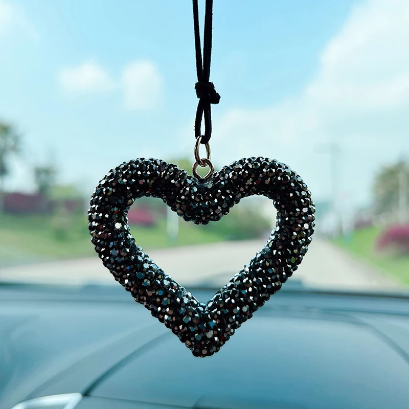 New diamond-encrusted love car pendant heart car interior decoration decoration package decoration pendant girl gift