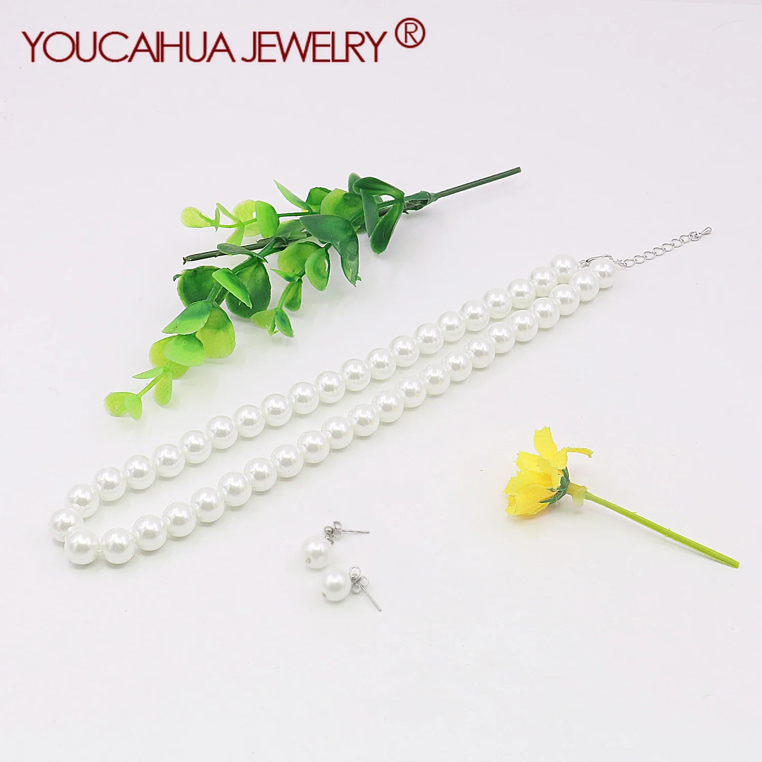 

Набор украшений: ожерелье/серьги-гвоздики из белых круглых бусин 6, 8, 10, 12, 14 мм, жемчуг из морских раковин, цепочка-удлинитель 5 см, подарок для женщин