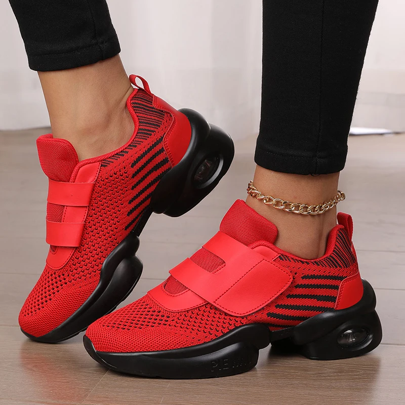 Outdoor Cheerleading Dancer Shoes Women Breathable Girl Gym Jazz Dance Sneakers Comfortable Lady Training Square Dancing Shoes