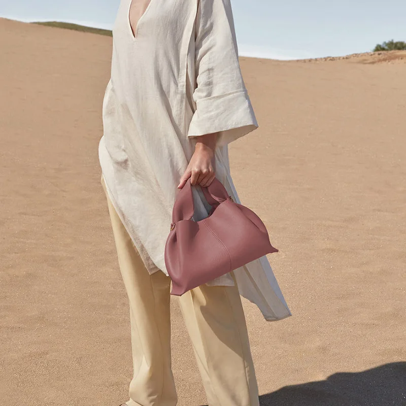 Nuevo bolso de nube de albóndigas 2024 bolso de mujer francés de diseño de nicho de mujer de cuero