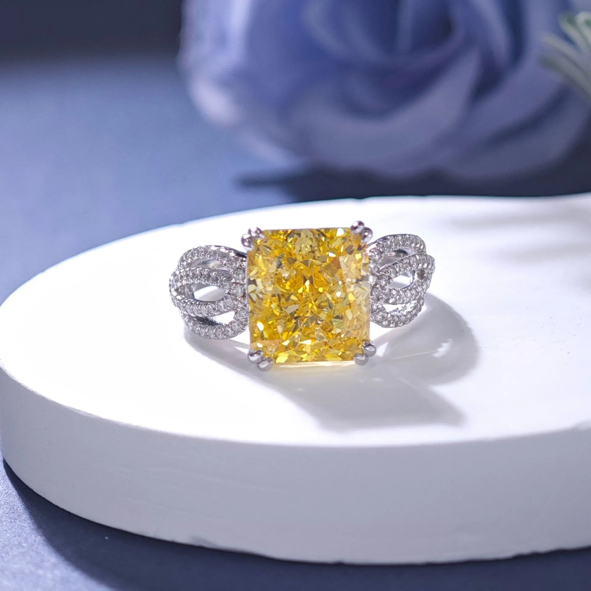 

Elegant Four-Claw 4ct Fancy Yellow Diamond Moissanite PT950 Platinum Ring Women - PT950 Ring with Dual Gems, Taste for Her