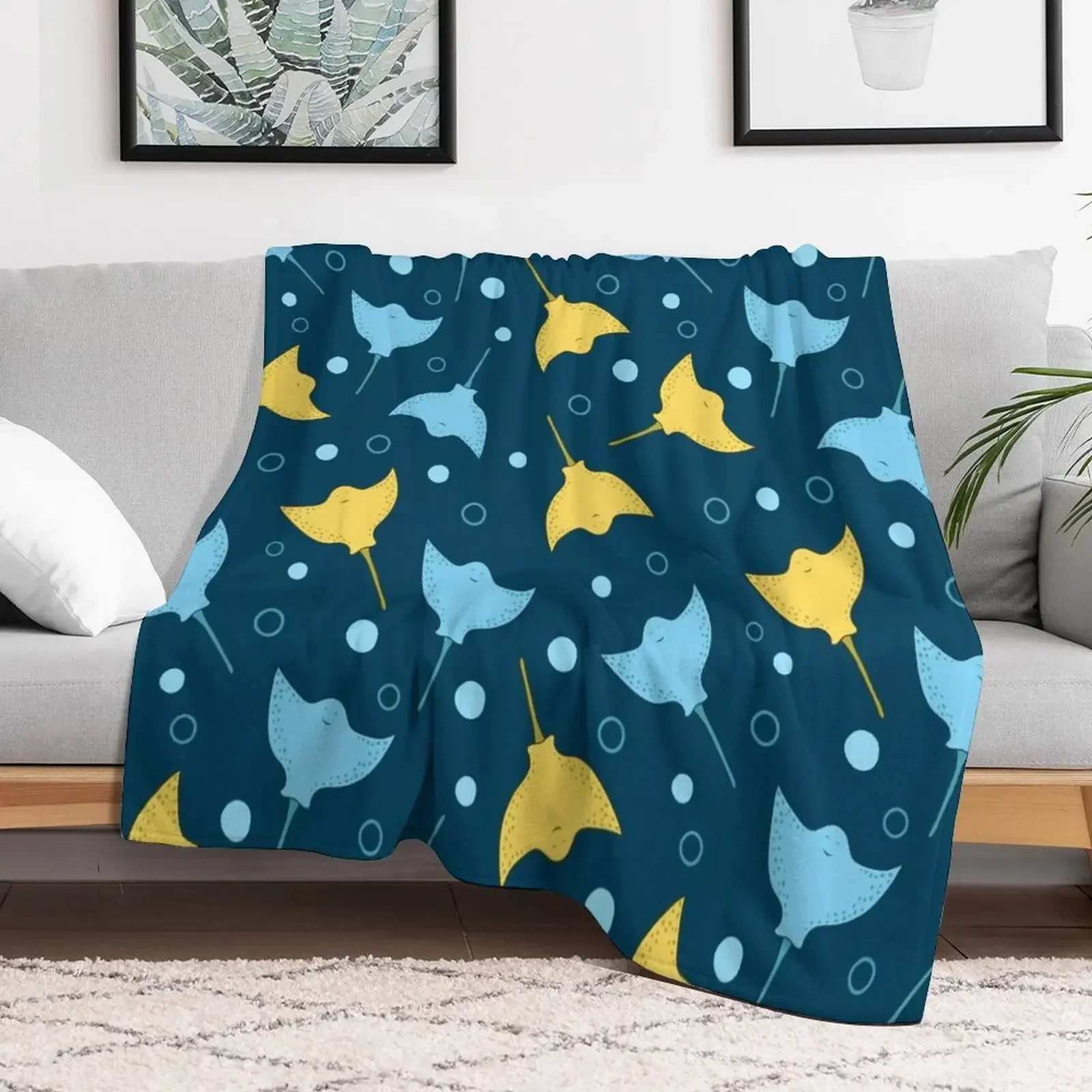 Stingray pattern on dark blue background Throw Blanket Sofa Throw Flannel Fabric heavy to sleep Blankets