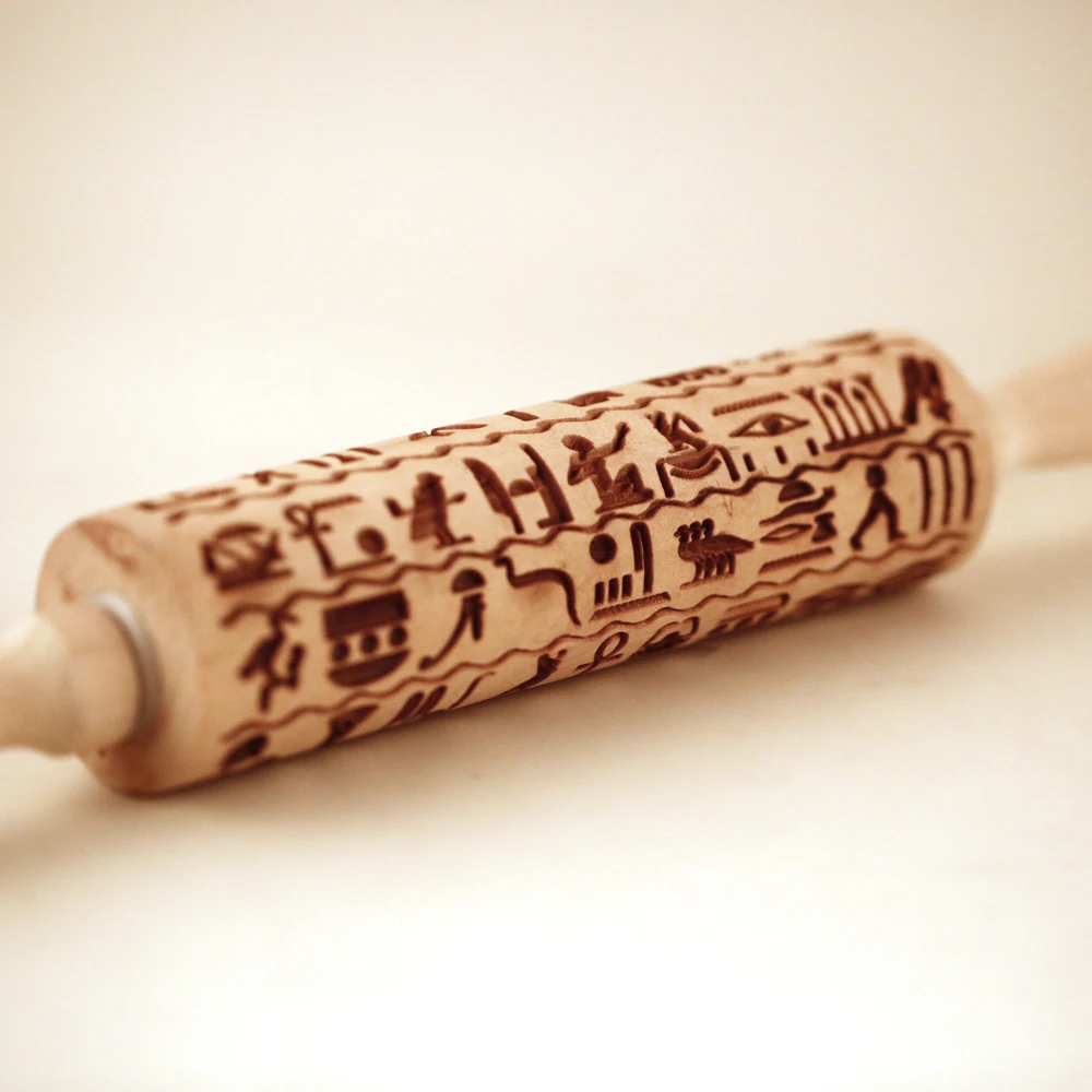 Hiéroglyphes hélicoptère Découvrez l’outil de décoration de gâteaux unique et créatif