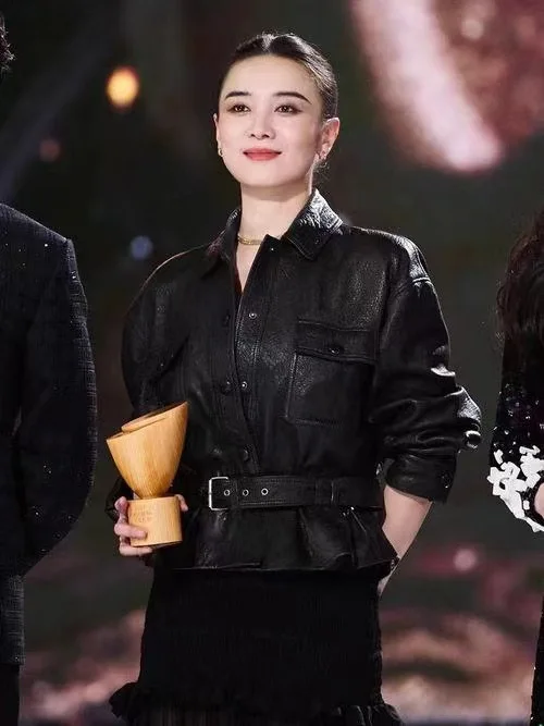 Giacca in Vera Pelle Nera da Donna, Stile Commuter, Cappotto in Pelle di Pecora, Nuova Collezione Autunnale, Taglia Piccola