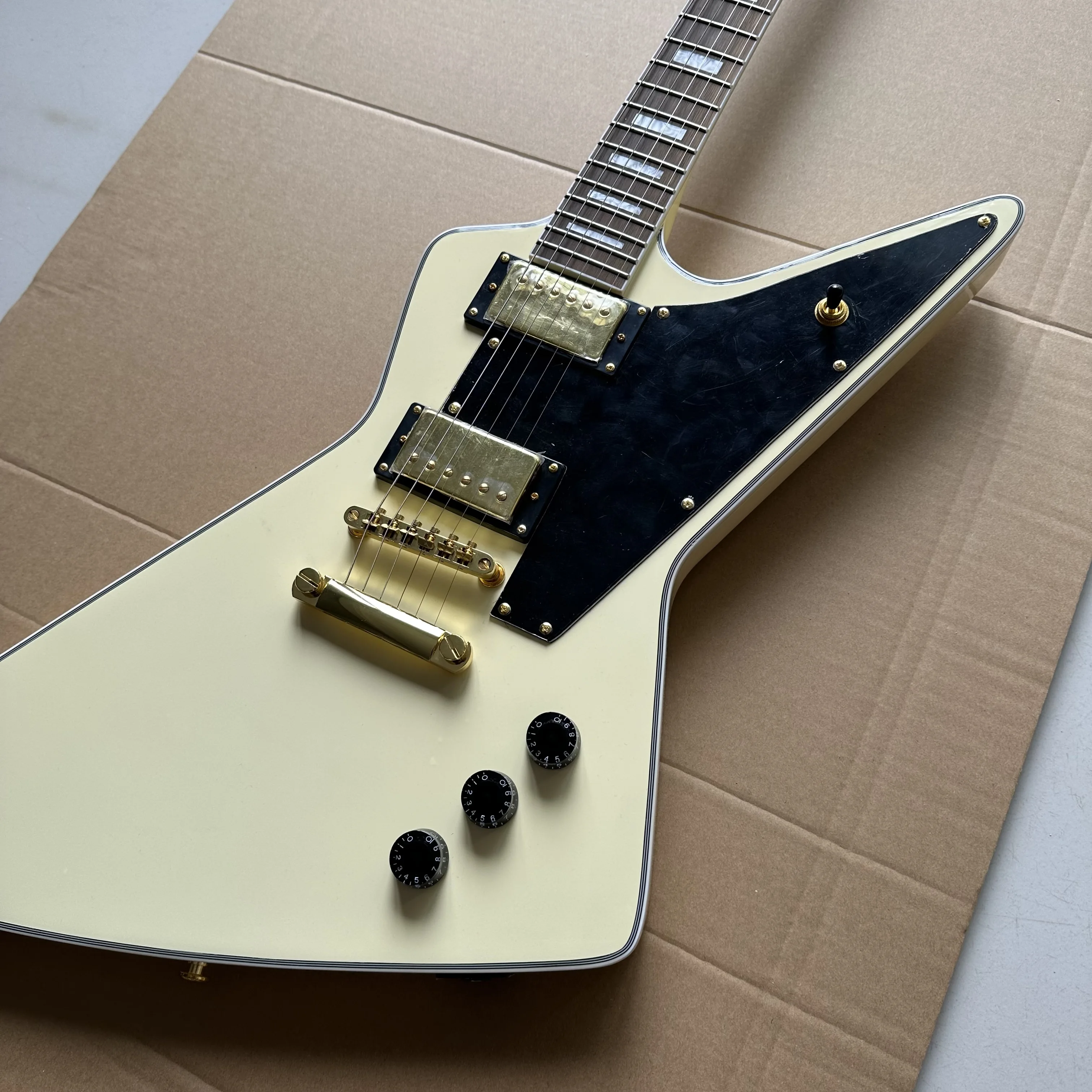 Explorer Electric Guitar Gold Hardware HH Pickups