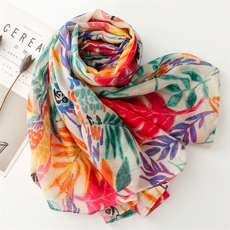 2025 New Luxury Bohemia Designer Women Scarf Print Lady Shawls Cotton Feeling Soft Hijabs Wraps Neck Headband Tassel Foulard