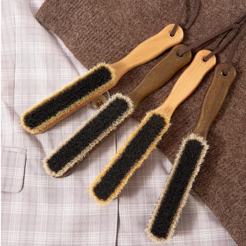 Removes lint from clothes Lint roller for Overcoat Nursing brush Pig hair and beech Dedusting fuzz remover With Long Handle