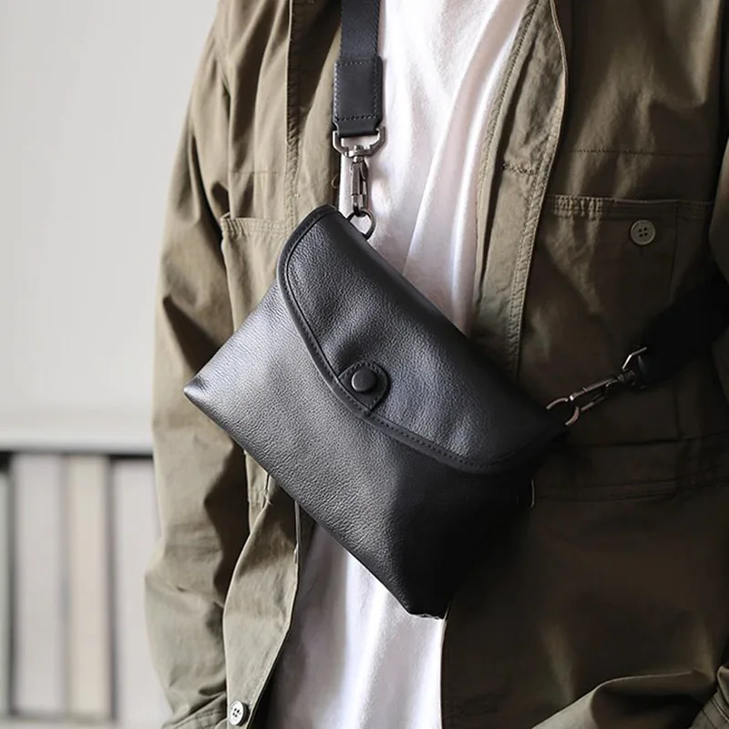 AETOO Genuine leather crossbody small bag for men, trendy and niche design, flip single-shoulder bag, multi-functional top layer