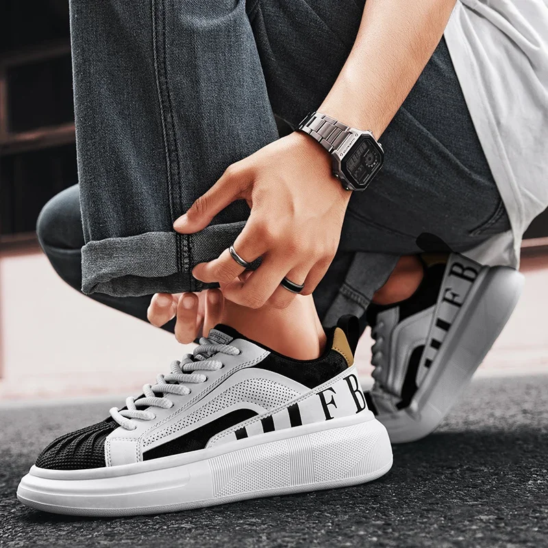 

Men's Low-top, Height-increasing, Soft-soled, Anti-slip Autumn New Ultra-fine Leather Casual Plus-size Sports Vulcanized Shoes