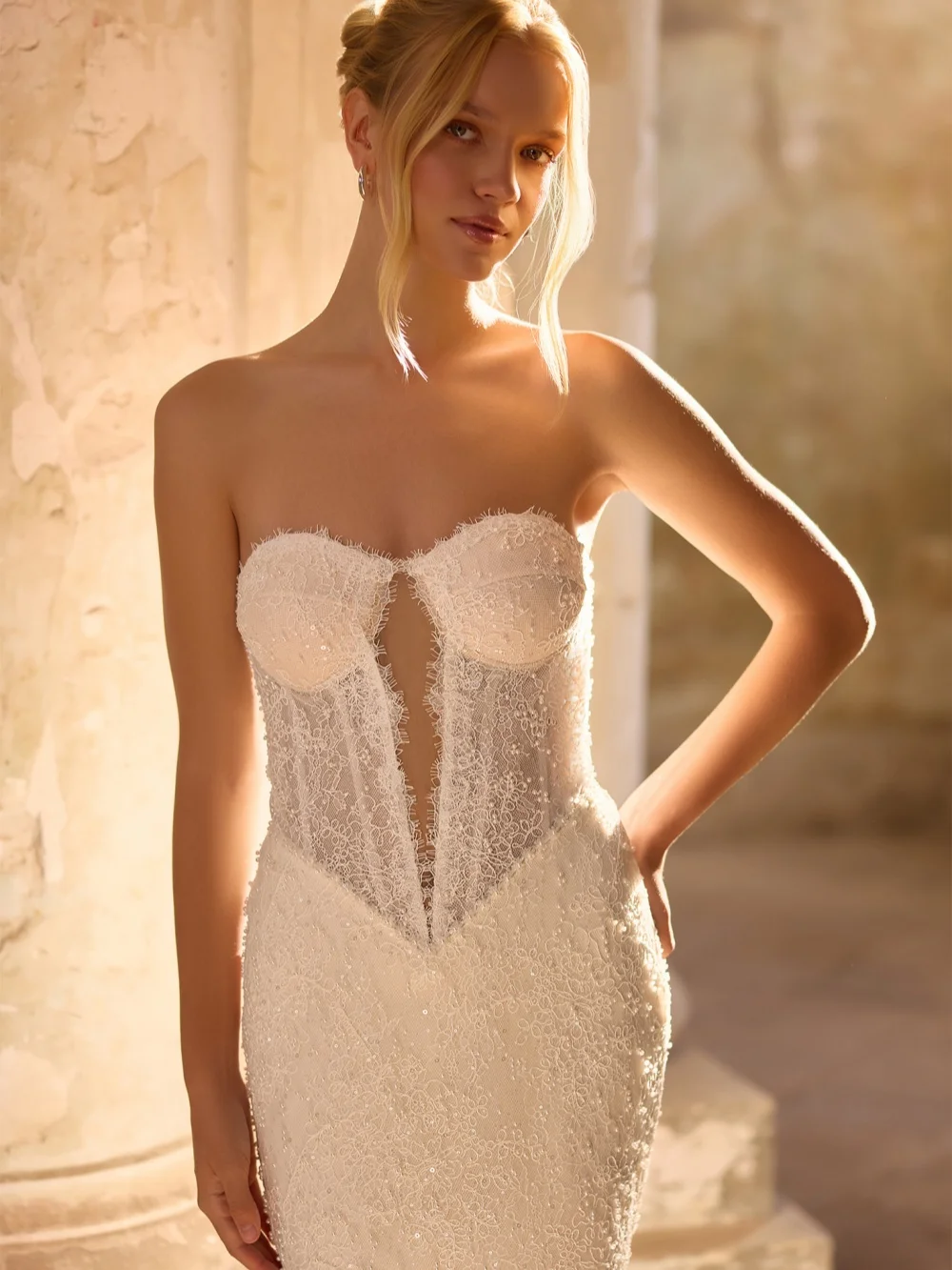 Urocza suknia ślubna z długiej koronki z koralikami, odpinane rękawy, wymarzona suknia ślubna w stylu syreny, szyta na miarę, vintage suknie dla panny młodej.