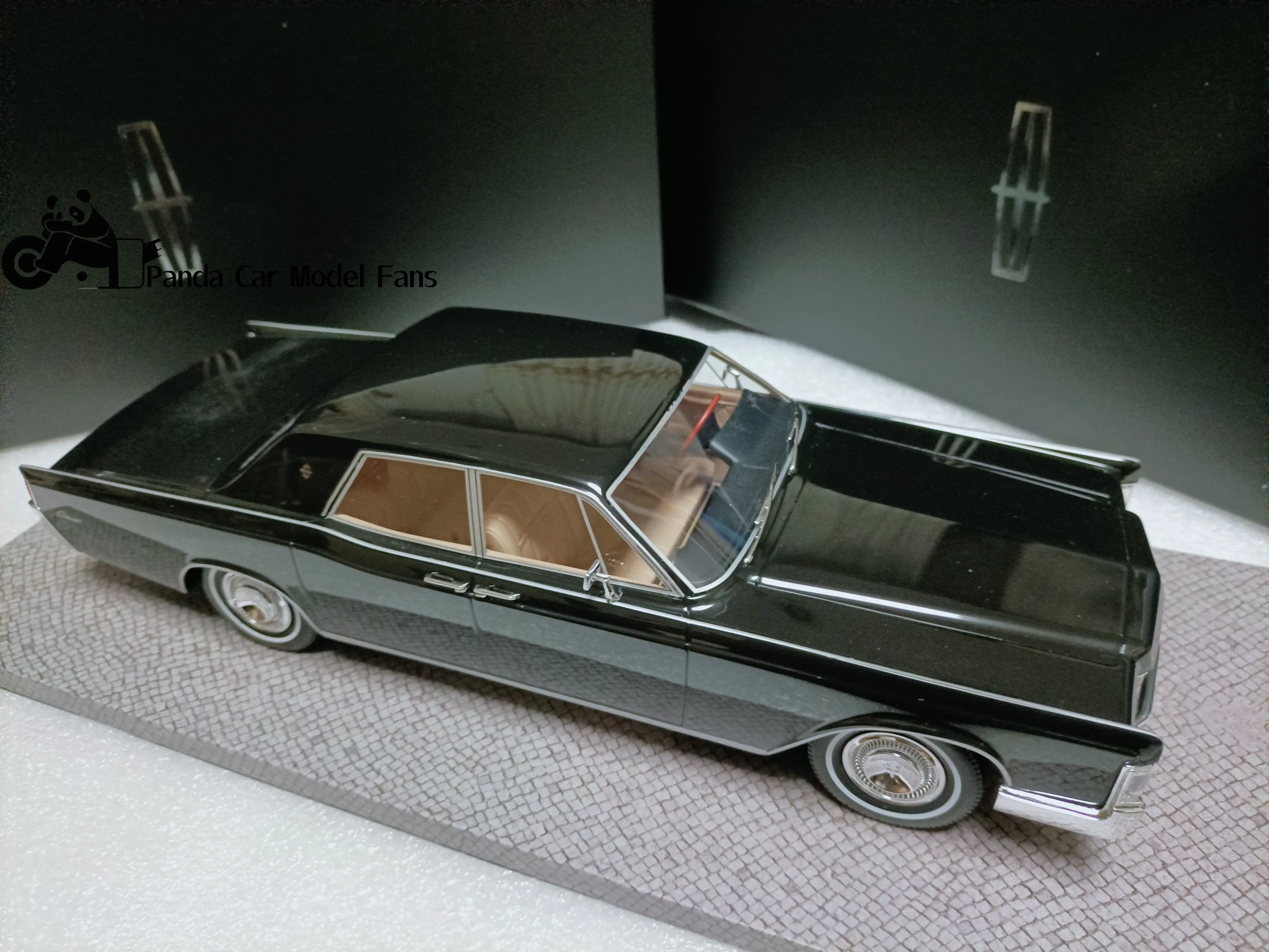 AMC 1 18 Lincoln Continental 4 Door Limousine Model Lincoln Continental 1968 Black Gift Furniture Collection