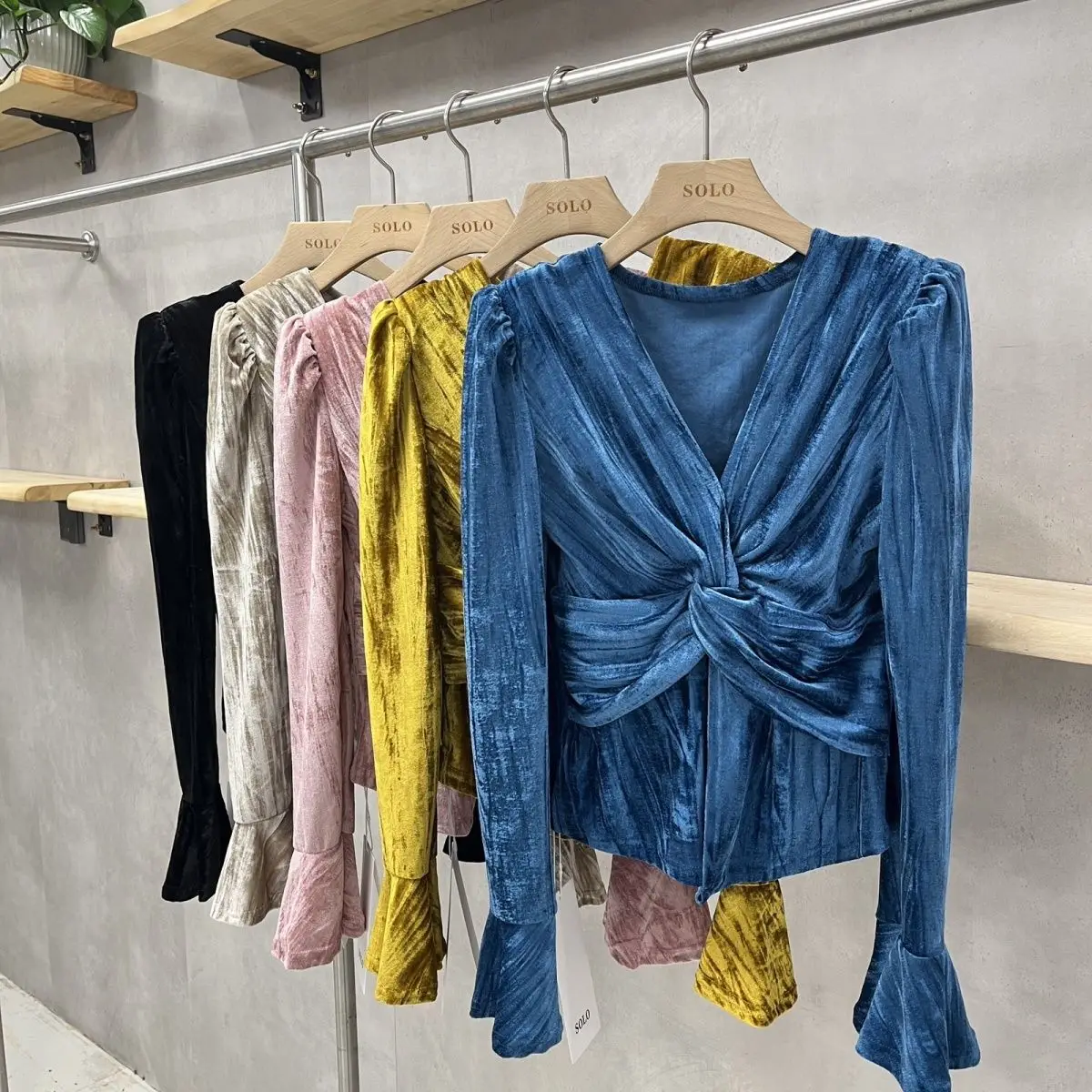 

Женский облегающий топ Velvet Bell Sve с утягивающим эффектом на талии, асимметричным узлом, в гонконгском стиле, осенне-зимняя новинка