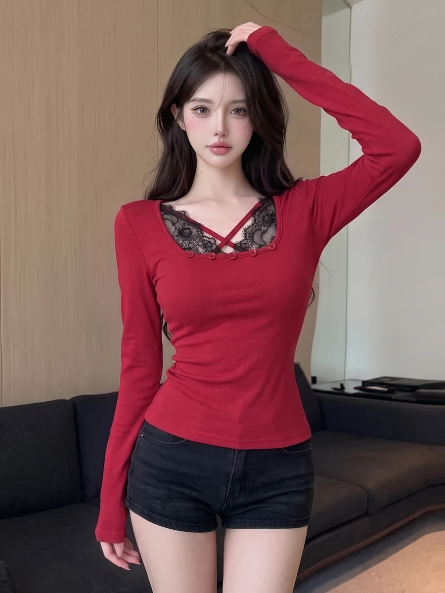 Slimming Effect Hollow out Lace Splicing Long Sleeve Fleece Lined T-Shirt Top Sexy Pure Desire Style Fake Two-Piece Design