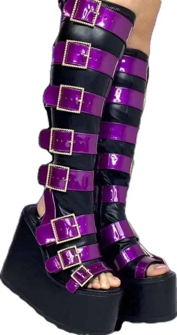 

Фиолетовые женские босоножки до колена в стиле панк с круглым носком и пряжкой на платформе, туфли большого размера на танкетке и высоком каблуке с пряжкой и ремешком