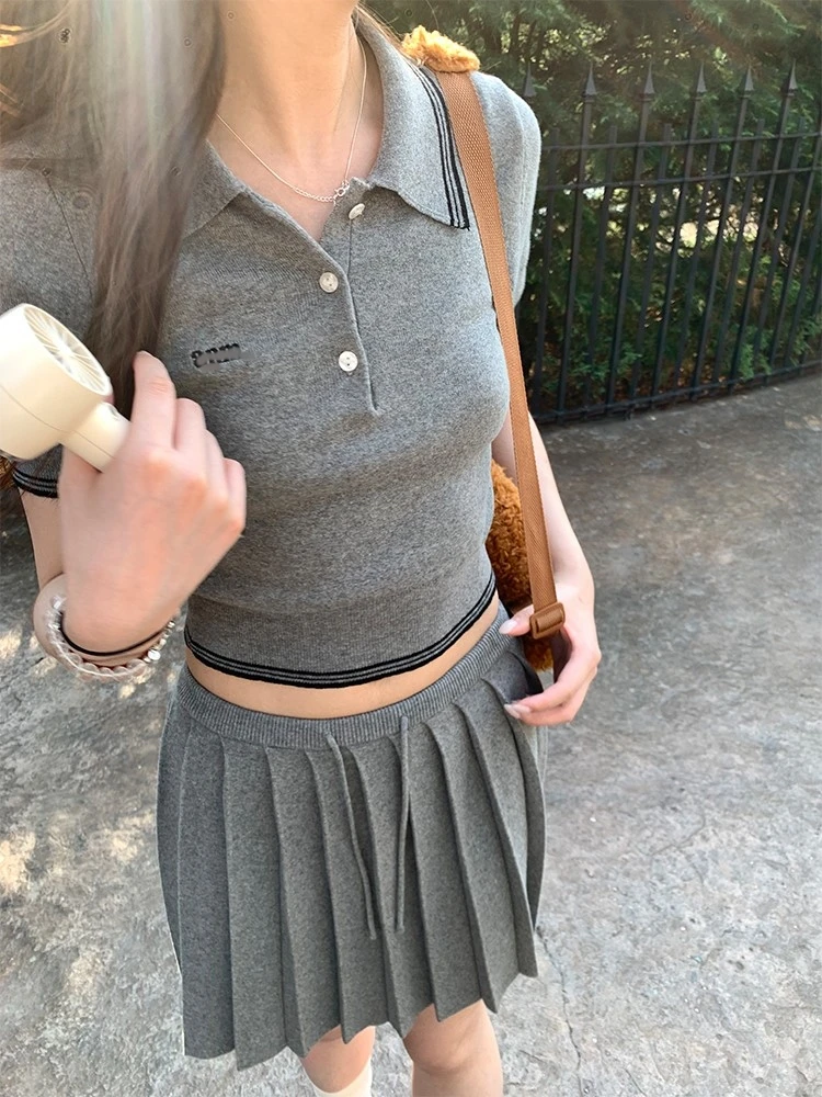 

Casual Autumn Knitted Two-piece Skirt Outfits Women Short Sleeve Cropped Top Pleated Mini Skirt Korean Fashion Knitting Set New