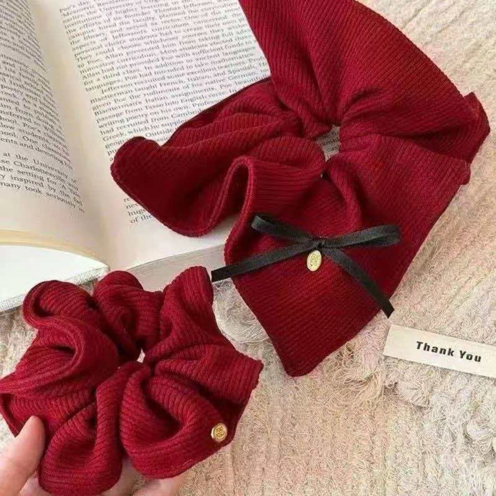 1PC Burgundy Knit Scrunchies, Ribbed Fabric With Bow & Metal Decor, Retro-Style Hair Ties For Women, Stylish Daily Wear Party