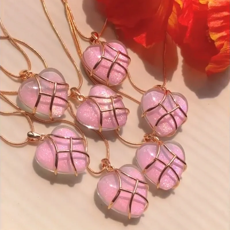 1Pc New Pink Love Barbie Necklace Locket Girls Creative Personality Locket Collarbone Necklace F2134