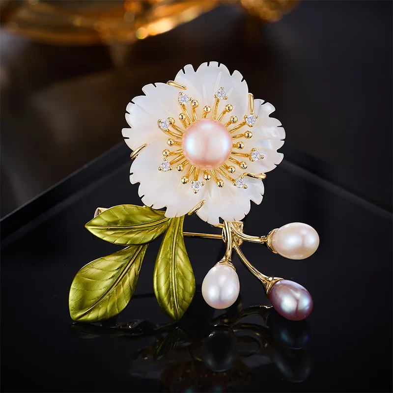 Chinese Style Fortune Lucky Pearl Flower Brooch Mother Of Pearl Natural Pearl Gold Tone Enamel Leaf For Women Wedding Dress Gift