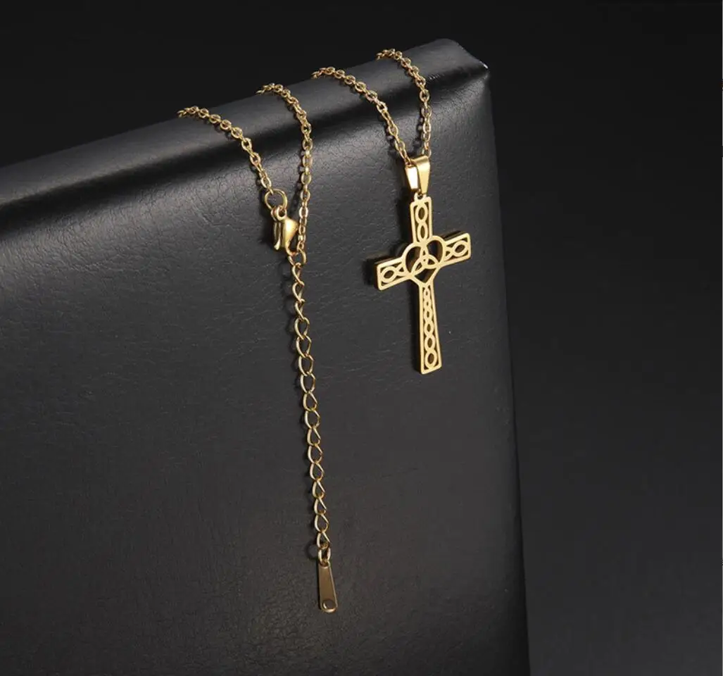 1PC Religous Jesus Cross Necklaces Celtics Knot Pendant Stainless Steel Chain Necklace For Women Vintage Amulet Jewelry F1540