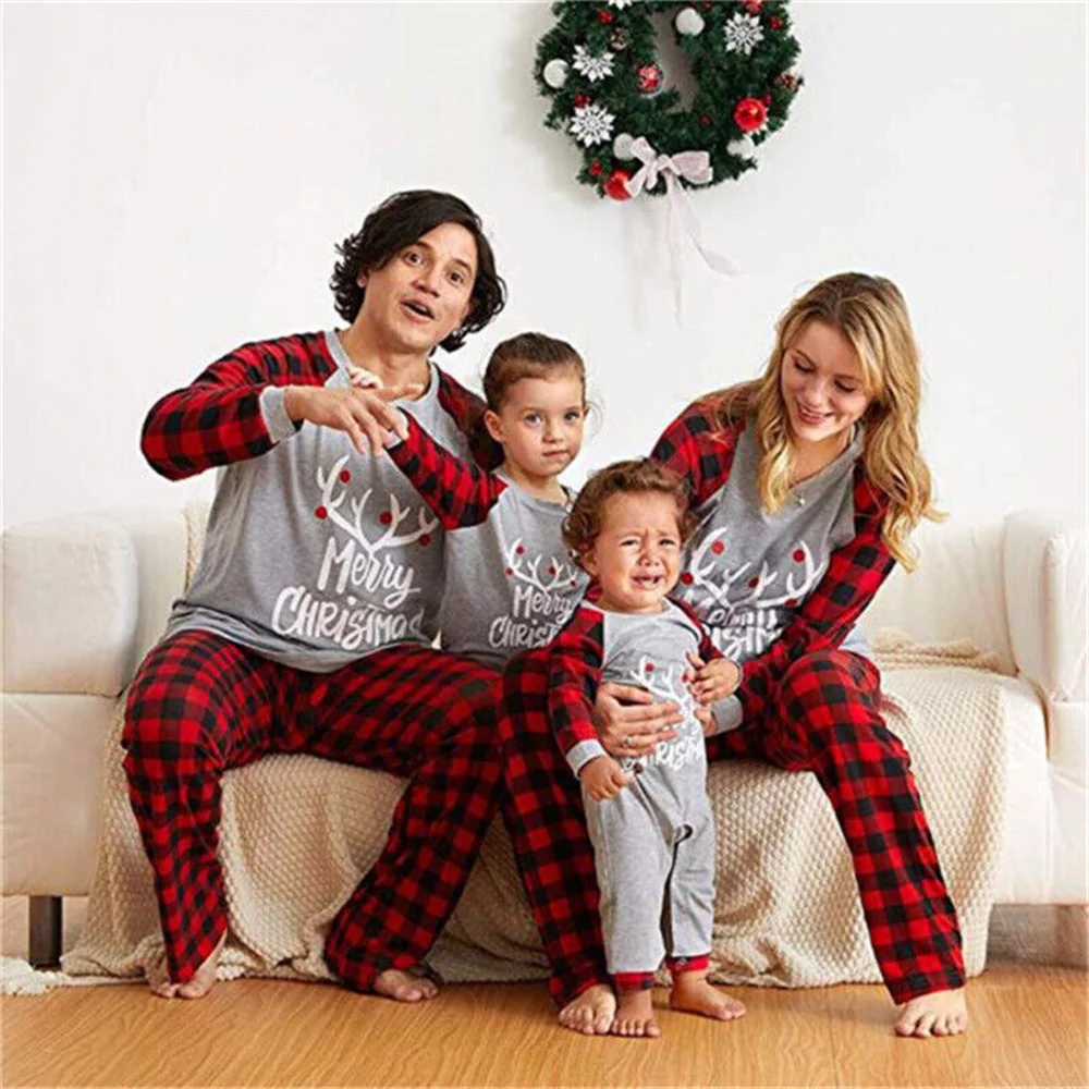 Cute Family Matching Pyjamas Set Festive-Themed Comfortable Soft Adult Matching Xmas Nightwear For Christmas Party New 2024 2025