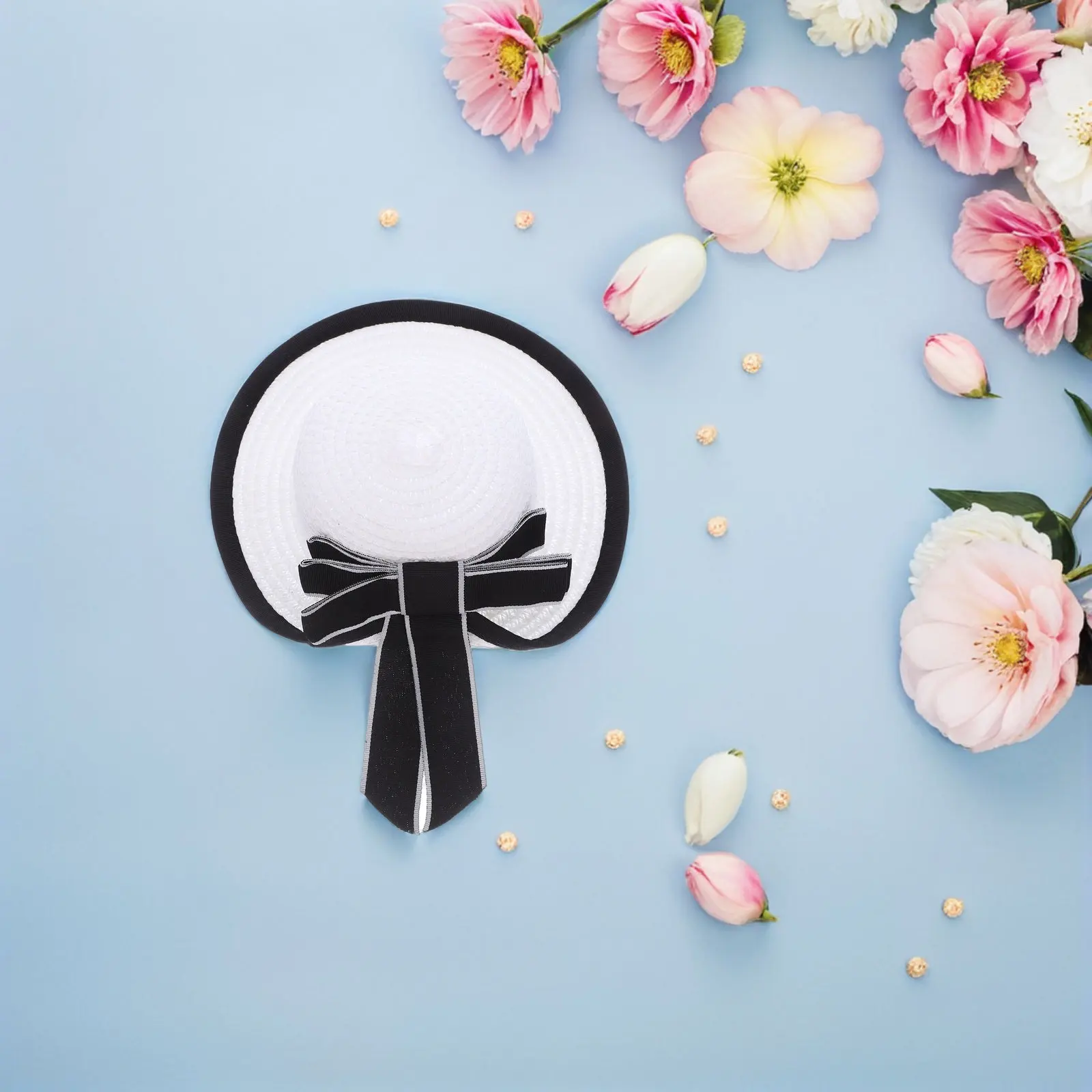 

Миниатюрные соломенные шляпки для рукоделия: белые плетеные шапочки с бантом, идеально подходят для декора кукольных домиков и креативных поделок