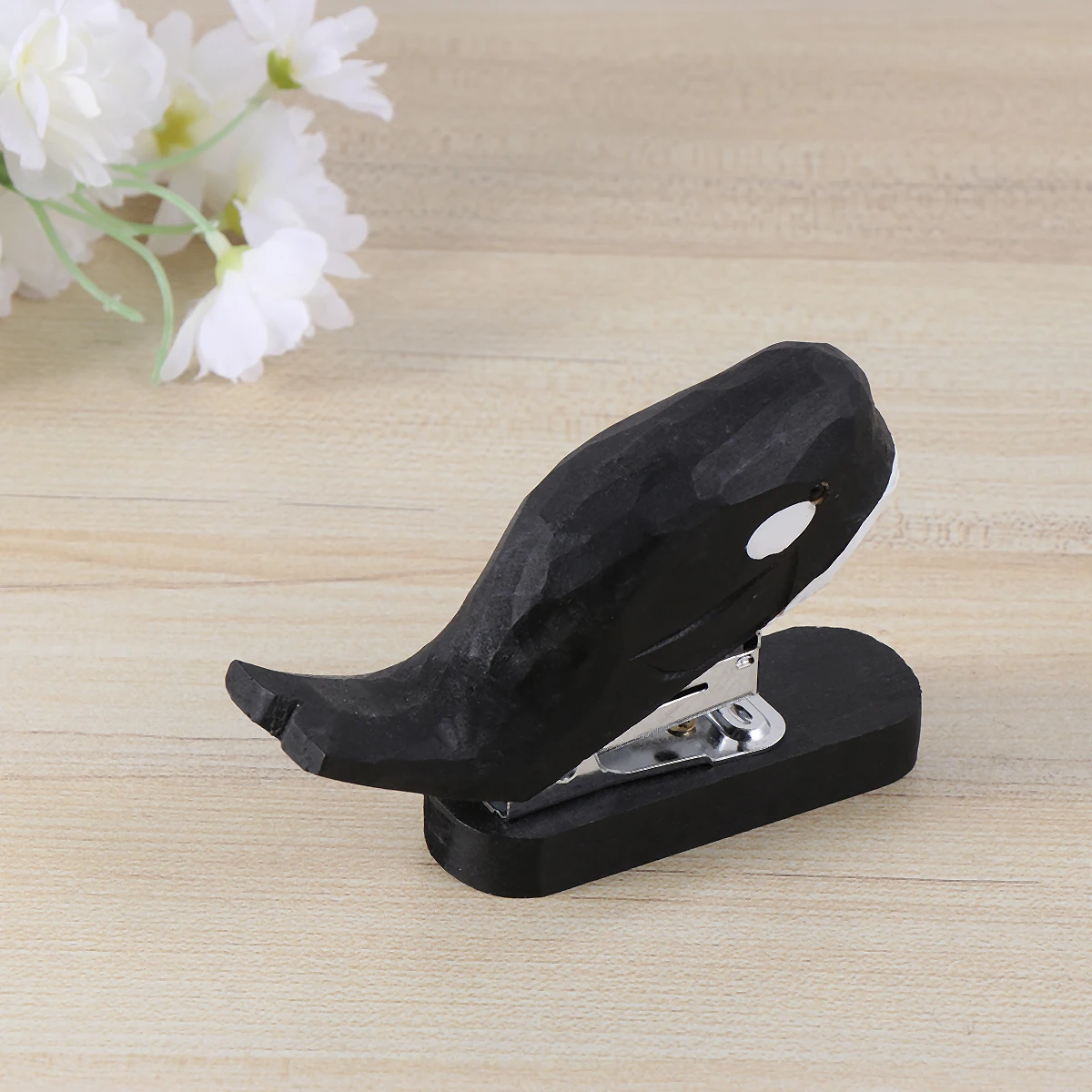 

Whale Shape Wooden Portable Stapler Mini Compact Manual Stapling Machine Student Stationery Office Supplies Home School