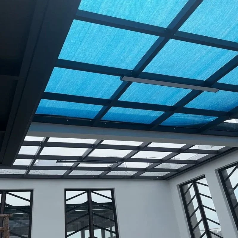 【شبكة مظلة متينة للفناء】معالج بخياطة معززة ومجهزة بمثبتات معدنية، وشبكة ظلة خارجية، كما