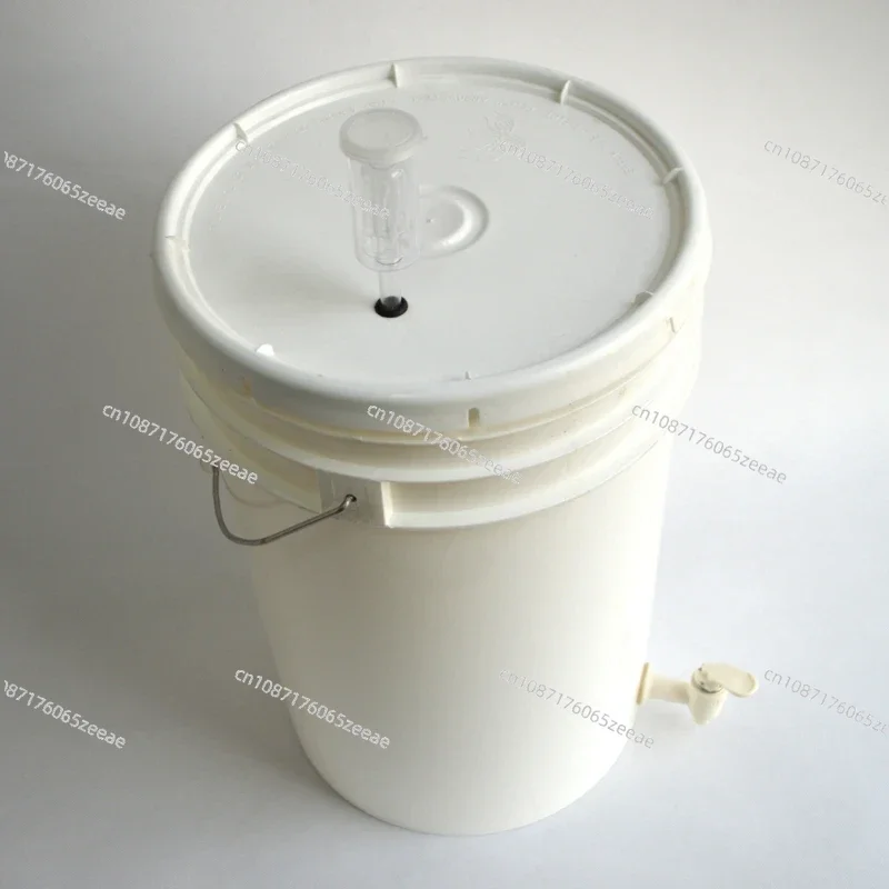 25L Plastic Bucket with Airlock t for Homebrewing Fermenter