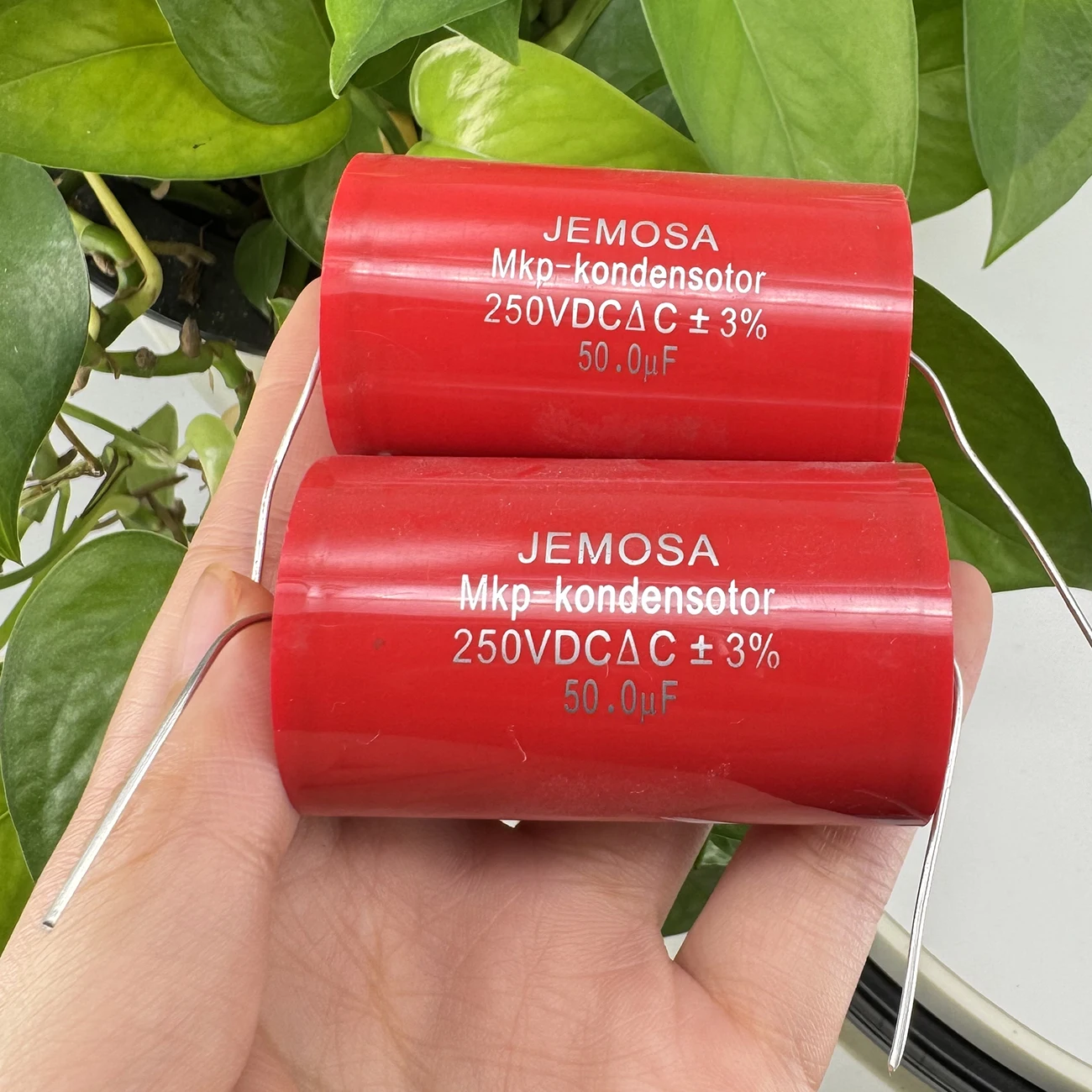 

JEMOSA Test And Matched (2PCS) MKP Audio Capacitor 50uf 250V DC ±3% Speaker Fever Coupling Frequency Dividing Capacitance