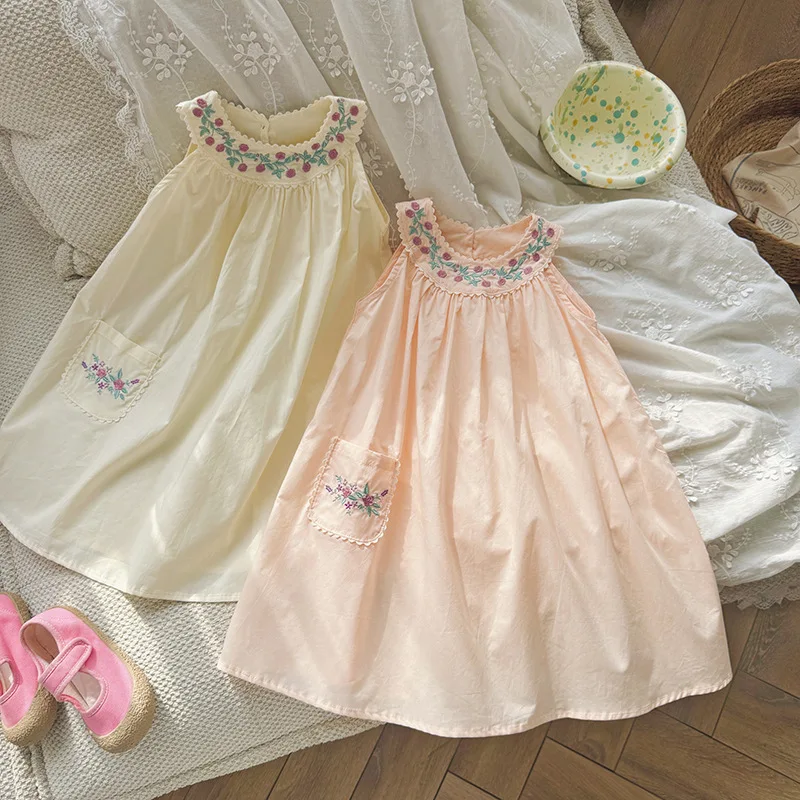 

2026Summer style French embroidered girls' dress with straps, sleeveless princess dress, backless children's dress wholesale
