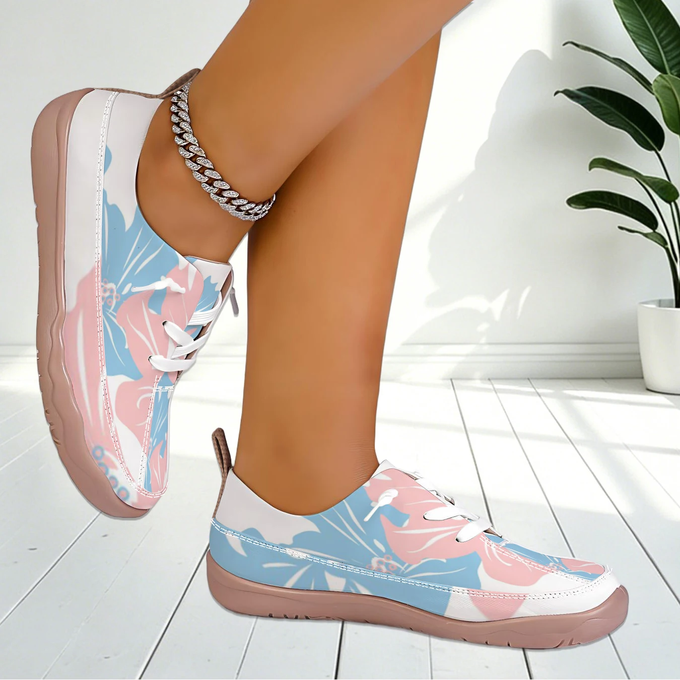 Sepatu kets wanita dengan moti - Sneaker Care For Canvas Fabrics ulasan dan harga