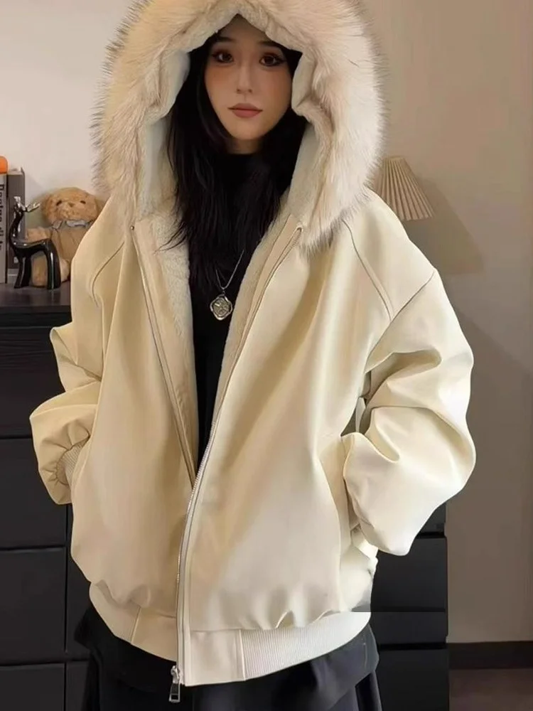 Nuovo Cappotto Primaverile da Donna in Cotone con Cappuccio e Pelliccia Sintetica, Design Aquila Marmorizzata, Vestibilità Ampia e Calda