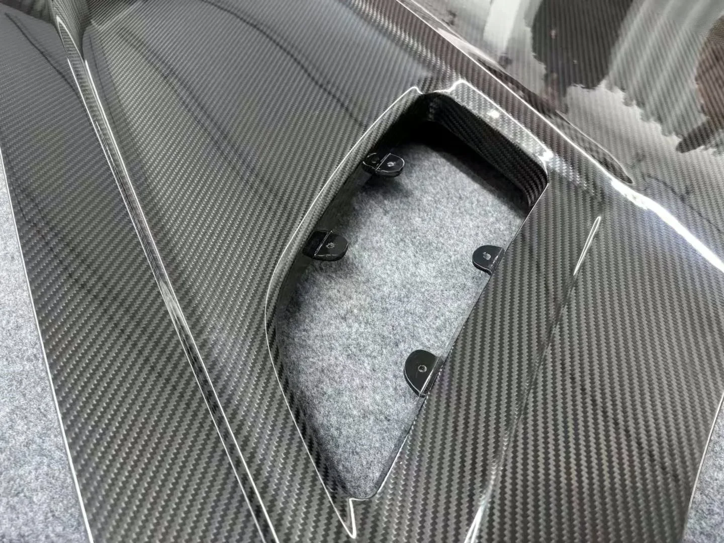 طقم هيكل غطاء محرك السيارة من ألياف الكربون الجافة طراز BS لسيارة Mercedes Bens AMG GT GTS GTC GTR غطاء محرك من ألياف الكربون الجافة مخصص