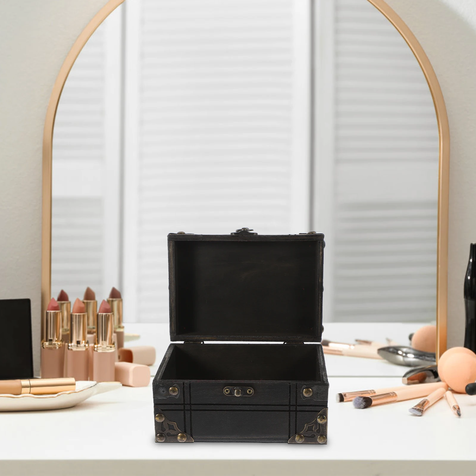 

Vintage Style Wooden Jewelry Chest Large Capacity Treasure Box Retro Trinket Storage Organizer Keepsake Chest Wooden Storage Box