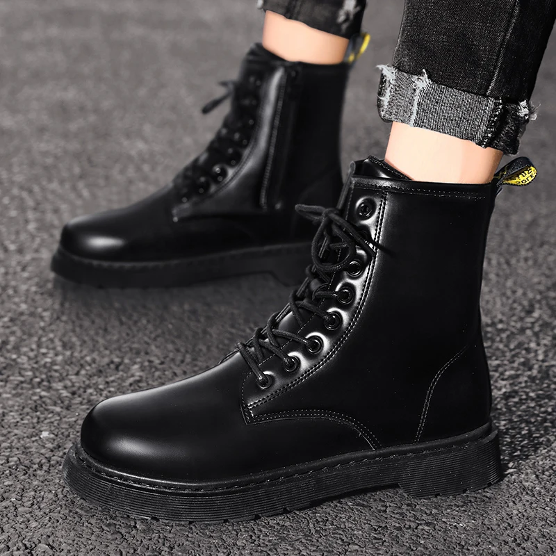 Leather Boots Man  Autumn Winter High Top Classic Basic England Black Men\'s Biker Boot Fashion Young Waterproof Trendy All-match